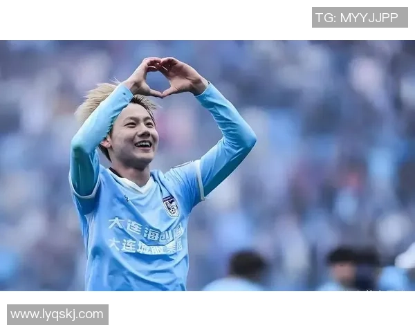 五号足球球星引领新风潮 未来足坛的璀璨新星逐梦征程 五号足球球星引领新风潮 未来足坛的璀璨新星逐梦征程